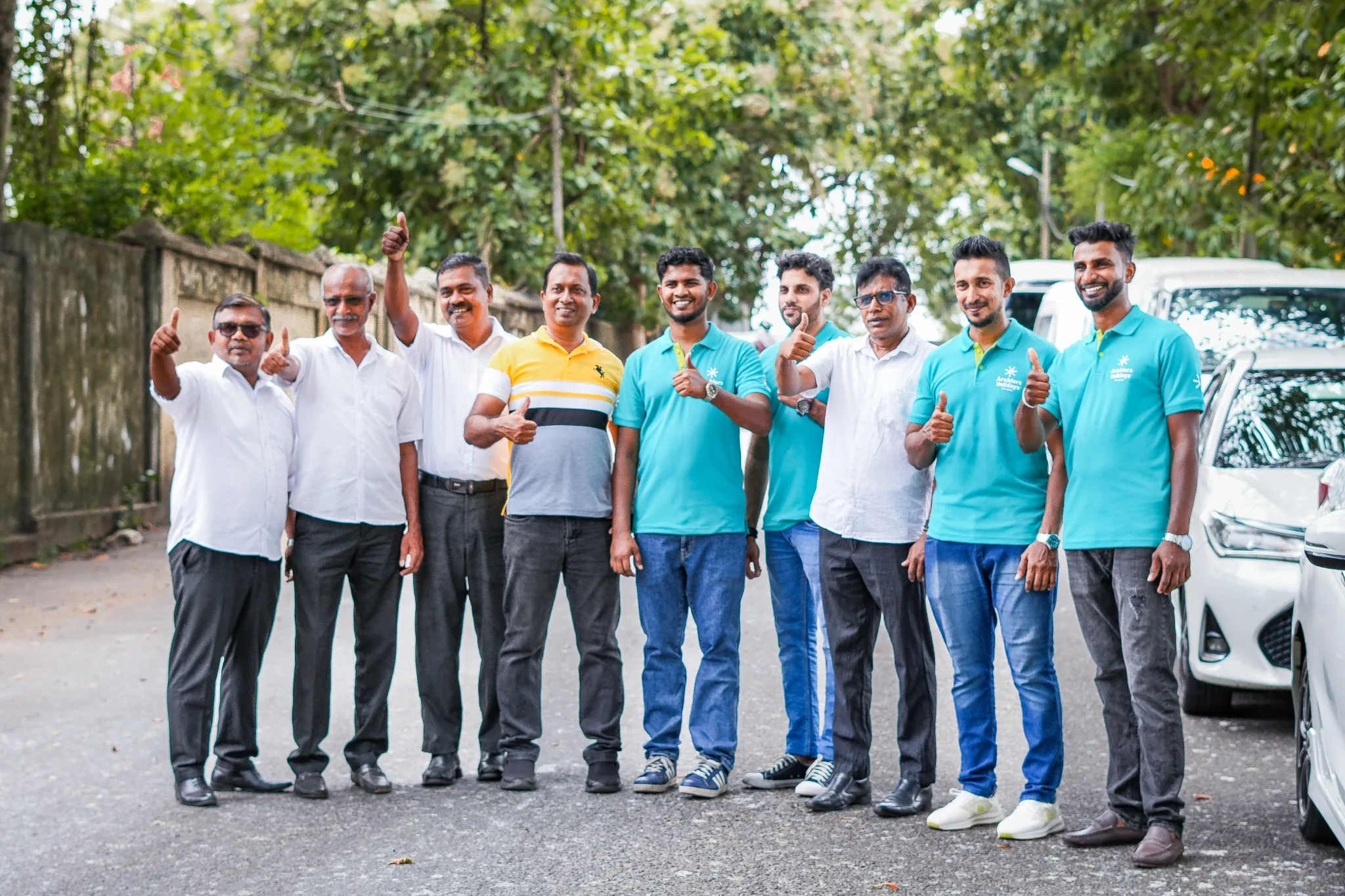Arabiers Sri Lanka chauffeur guides prepared for international group tour handling