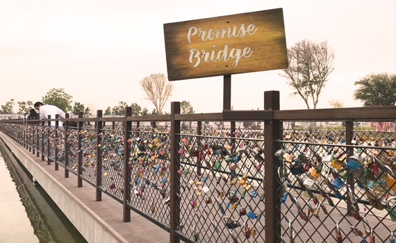 Visit Yard's Love’s Lock Bridge