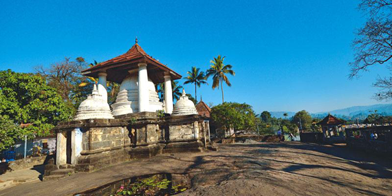 Gadaladeniya Temple