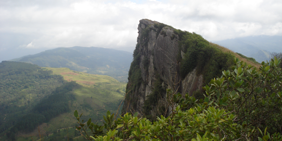 Hanthana Mountain Range