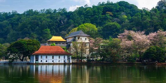 Kandy Lake