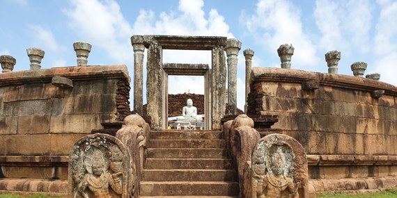 Girihandu Stupa