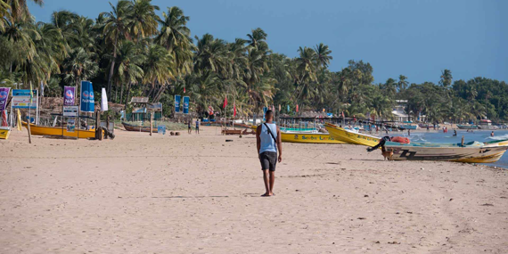 Uppuweli Beach